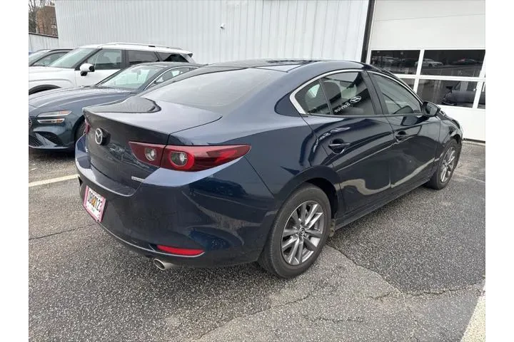$20441 : Mazda Mazda3 Sedan 2024 2.5 image 3