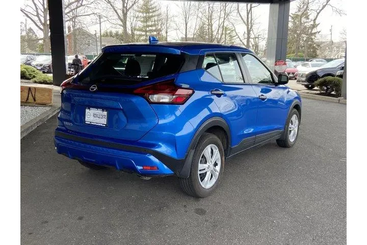 $17472 : Nissan Kicks 2024 S 4dr Cros image 5