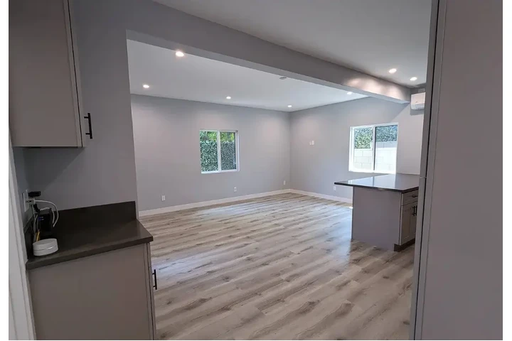 $3700 : Nice 3 bedroom house image 4