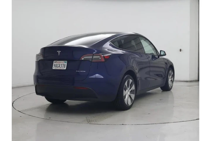 $32998 : Tesla Model Y 2022 AWD Long image 8