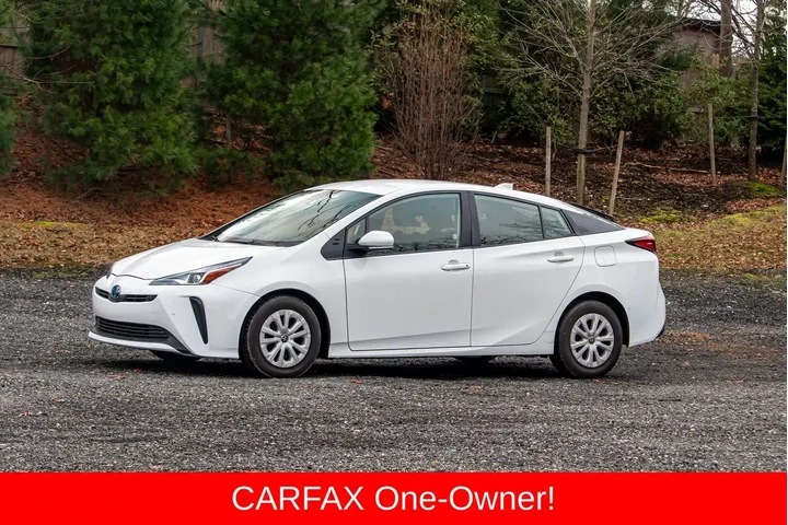 $16395 : Toyota Prius 2022 Nightshade image 3