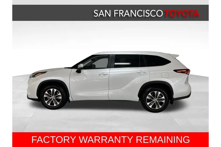 $42888 : Gold Certified2025 Highlander image 2