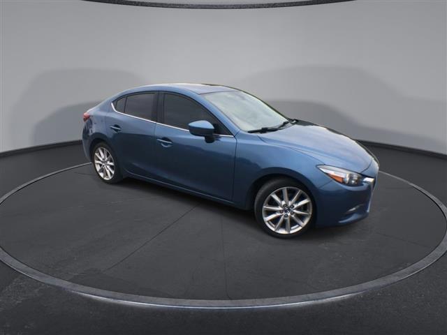 $11000 : PRE-OWNED 2017 MAZDA3 4-DOOR image 2