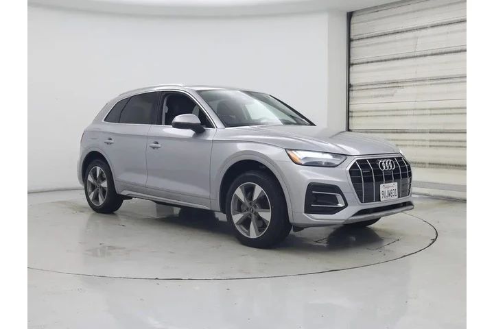 $27998 : Audi Q5 2023 AWD quattro Pre image 1