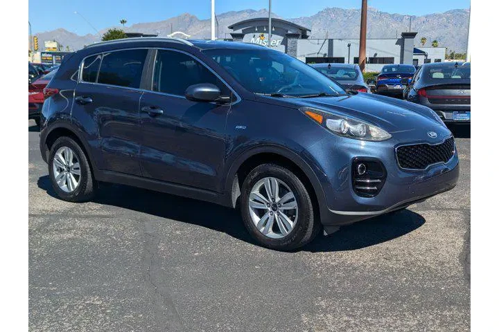 $8995 : Kia Sportage 2017 AWD LX 4dr image 1