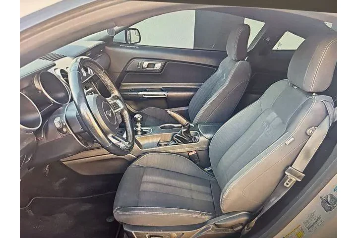 $31361 : Ford Mustang 2019 GT 2dr Fas image 6