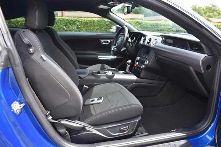 2017 Mustang GT image 4