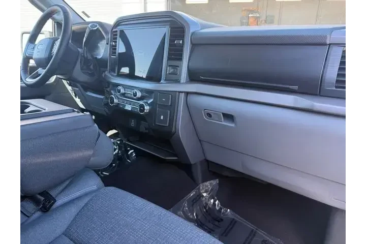 $39893 : Ford F-150 2025 4x4 XLT 4dr image 8