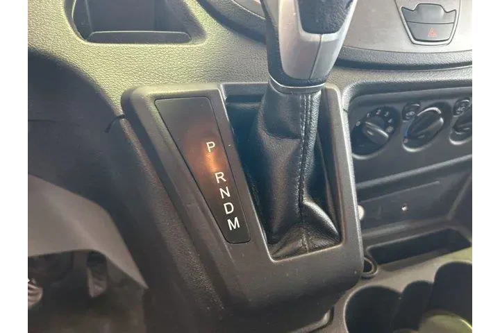 $11952 : Ford Transit 2016 250 3dr SW image 8