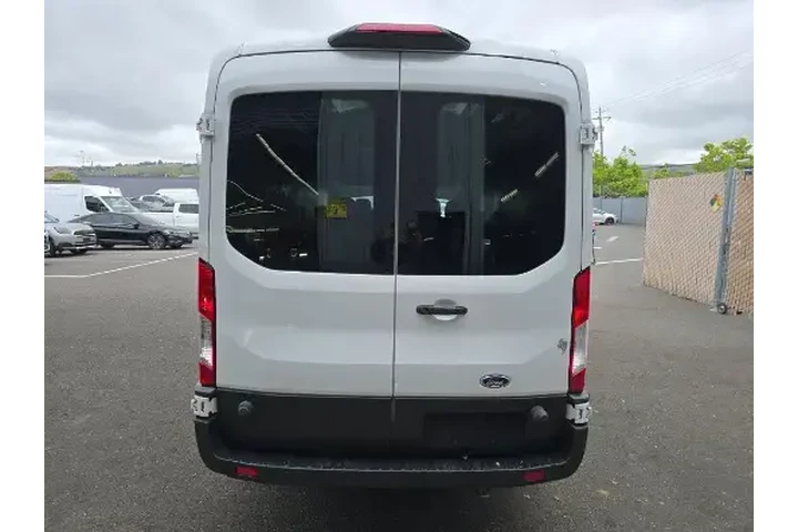 $31950 : Ford Transit 2020 250 3dr SW image 5