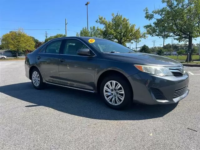 $8500 : 2012 Camry LE image 5