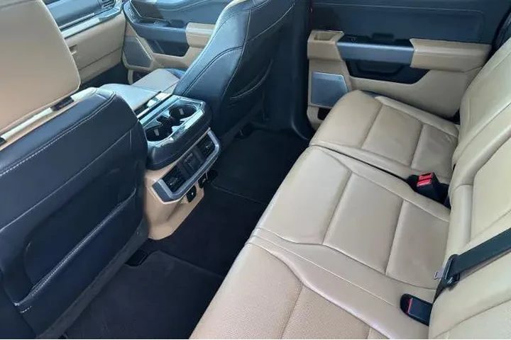 $39995 : Ford F-150 2021 4x4 Lariat 4 image 4