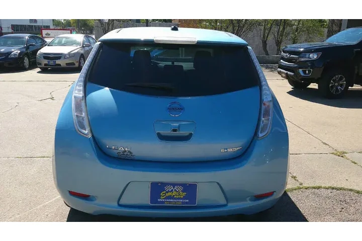 $7599 : 2015 LEAF S image 8