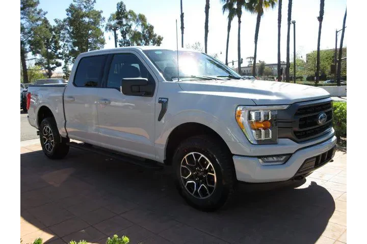 $39958 : Ford F-150 2023 4x4 Lariat 4 image 6