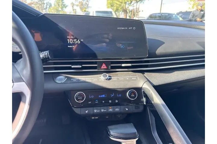 $19900 : Hyundai ELANTRA 2023 SEL 4dr image 8