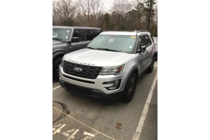 $16995 : Ford Explorer 2017 AWD Sport image 1