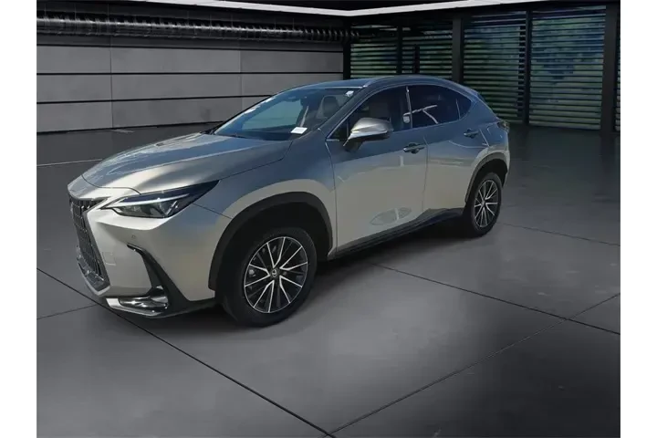 $39988 : Lexus NX 250 2024 Premium 4d image 4