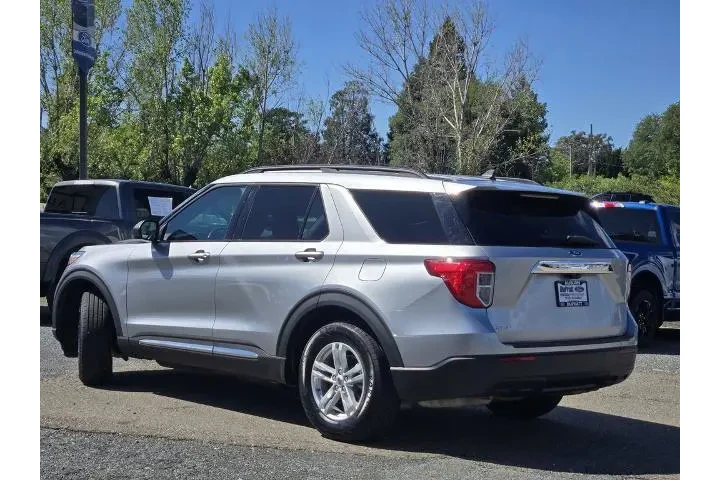 $29553 : Ford Explorer 2022 XLT 4dr S image 6