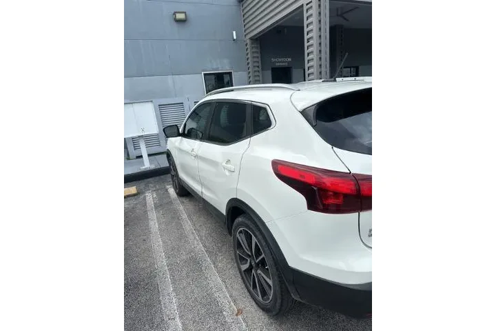 $9990 : Nissan Rogue Sport 2017 S 4d image 4