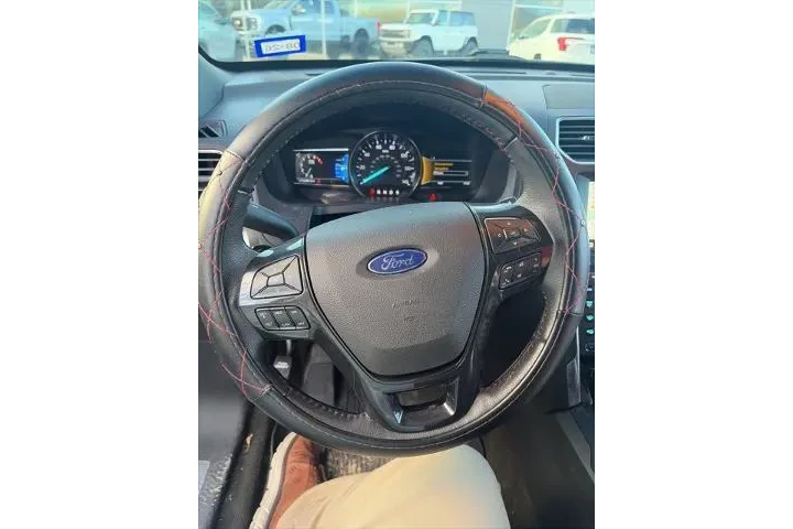 $18288 : Ford Explorer 2017 AWD Sport image 10