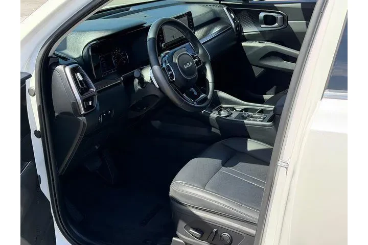 $27655 : Kia Sorento Hybrid 2022 S 4d image 10