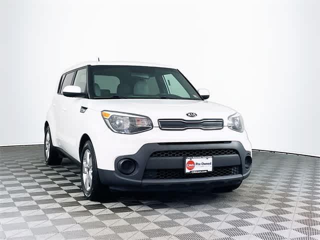 $12688 : PRE-OWNED 2018 KIA SOUL BASE image 2