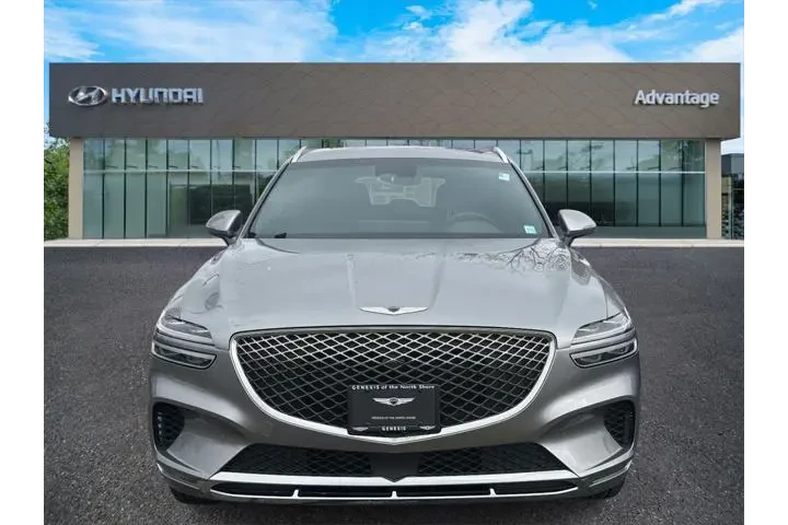 $38541 : Genesis GV70 2023 AWD 2.5T S image 2