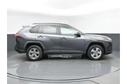 $23995 : Toyota RAV4 2023 AWD XLE 4dr thumbnail