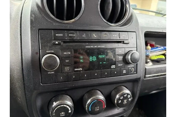 $10590 : Jeep Patriot 2016 4x4 Latitu image 8