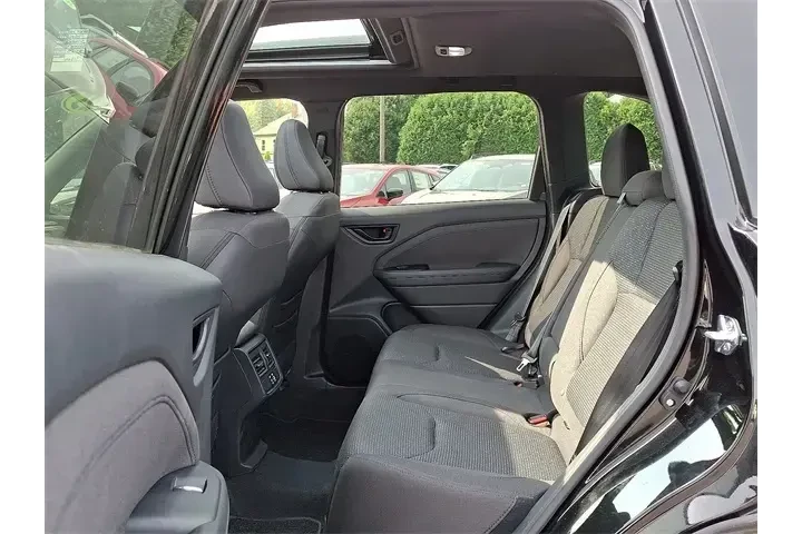 $32789 : Subaru Forester 2025 AWD Pre image 10