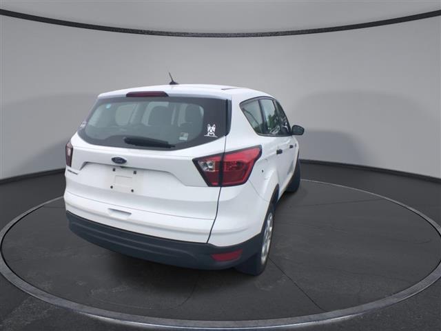 $12900 : PRE-OWNED 2019 FORD ESCAPE S image 8