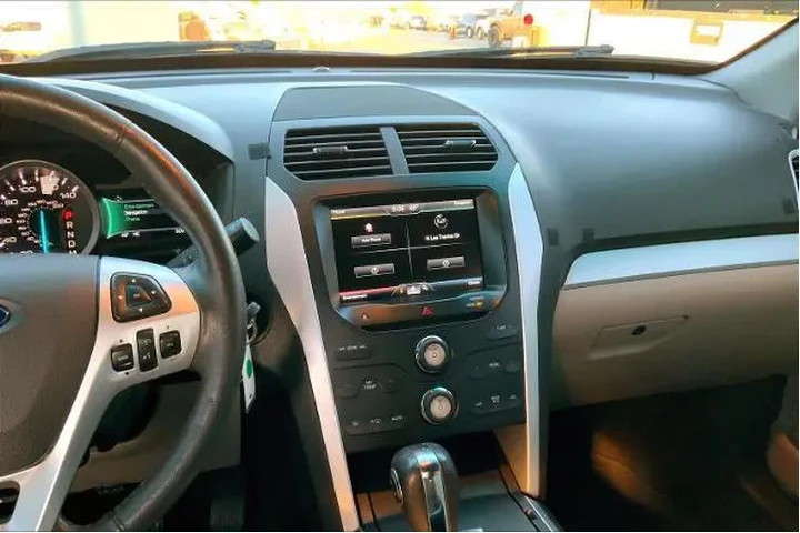 $12491 : Ford Explorer 2015 XLT 4dr S image 5