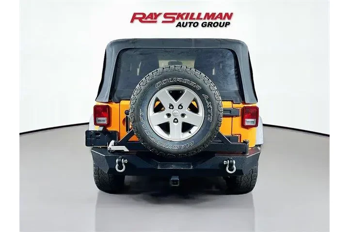 $12800 : Jeep Wrangler 2013 4x4 Sport image 6