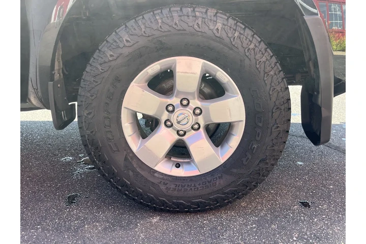 $20932 : 2019 Frontier SV image 10