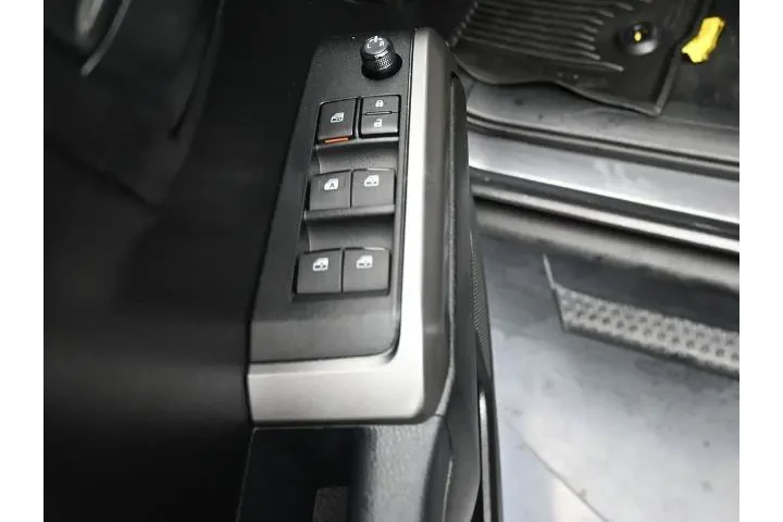 $29795 : Toyota Tacoma 2021 4x2 TRD S image 6