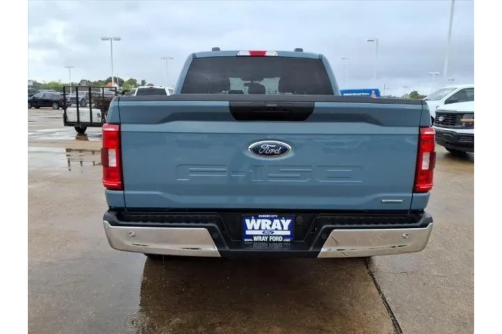 $32988 : Ford F-150 2023 4x2 XLT 4dr image 3