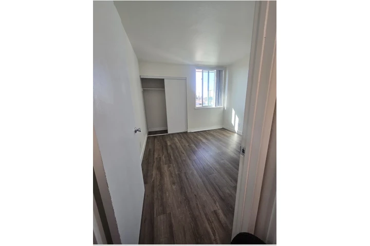 $900 : Es un apartamento image 4