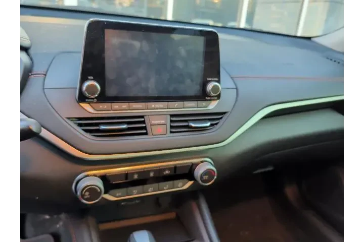 $16792 : Nissan Altima 2021 2.5 SR 4d image 8