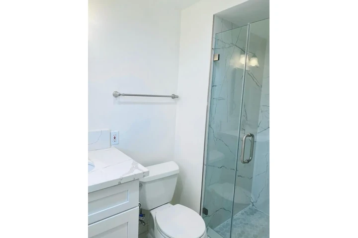 $2500 : 3 Bedroom Home in Inglewood image 9