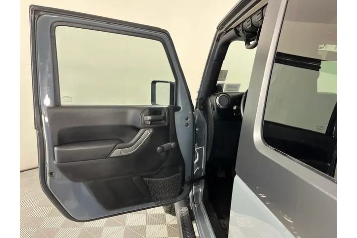 $15991 : Jeep Wrangler 2014 4x4 Sport image 10