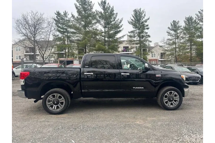 $17990 : 2012 Tundra Grade image 9