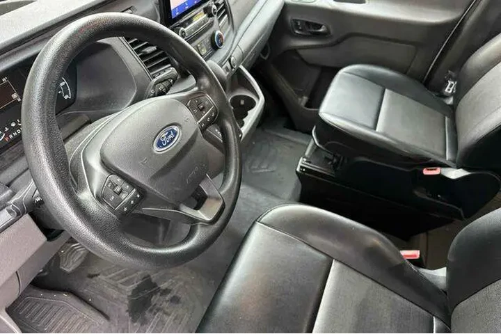 $33900 : Ford Transit 2020 250 3dr SW image 4