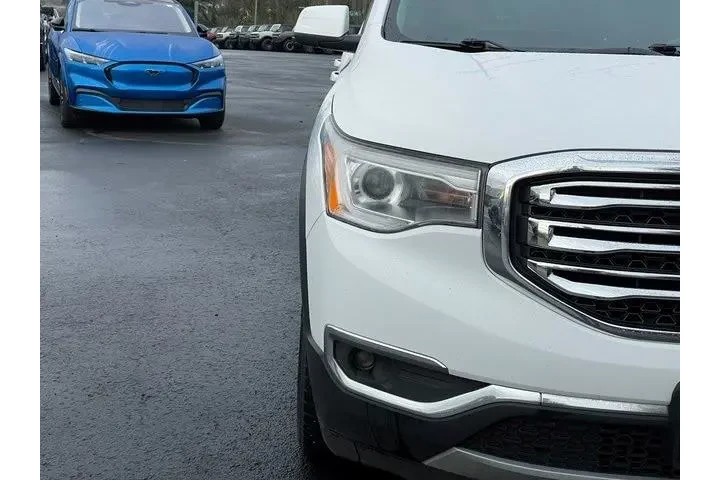 $14900 : GMC Acadia 2019 4x4 SLT-1 4d image 8