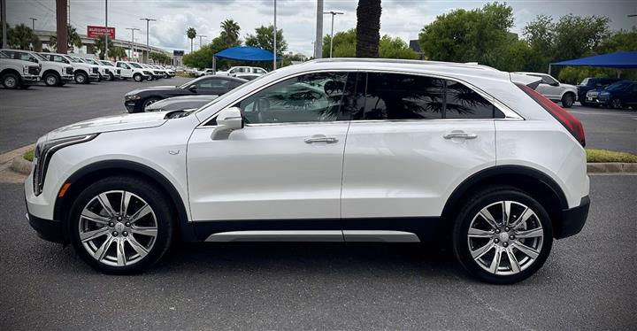 $35295 : 2023 CADILLAC XT4 Premium Lux image 3