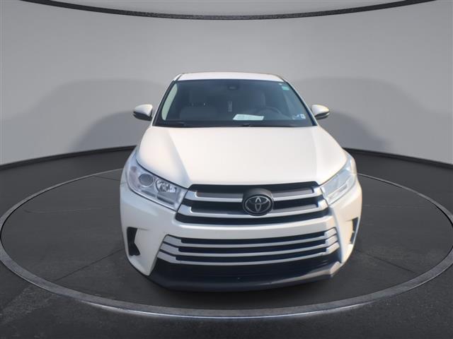 $19900 : PRE-OWNED 2019 TOYOTA HIGHLAN image 3