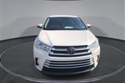 $19900 : PRE-OWNED 2019 TOYOTA HIGHLAN thumbnail