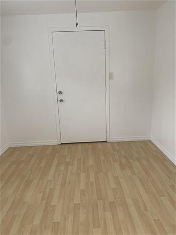 $900 : Se renta cuarto en Downey image 4