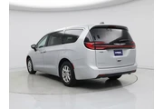 $28998 : Chrysler Pacifica 2024 Touri thumbnail
