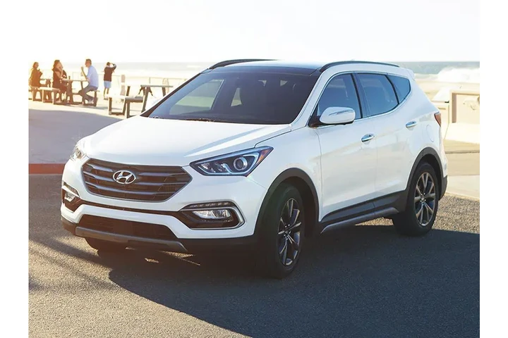 $15944 : Hyundai SANTA FE Sport 2018 image 1