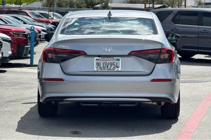$26888 : Honda Civic 2024 EX 4dr Seda image 4